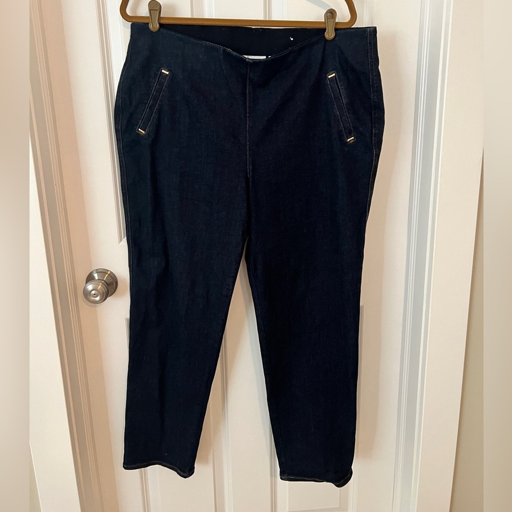 Chico’s Dark Blue pull on So Slimming ankle length jeans Pants sz 3R/16